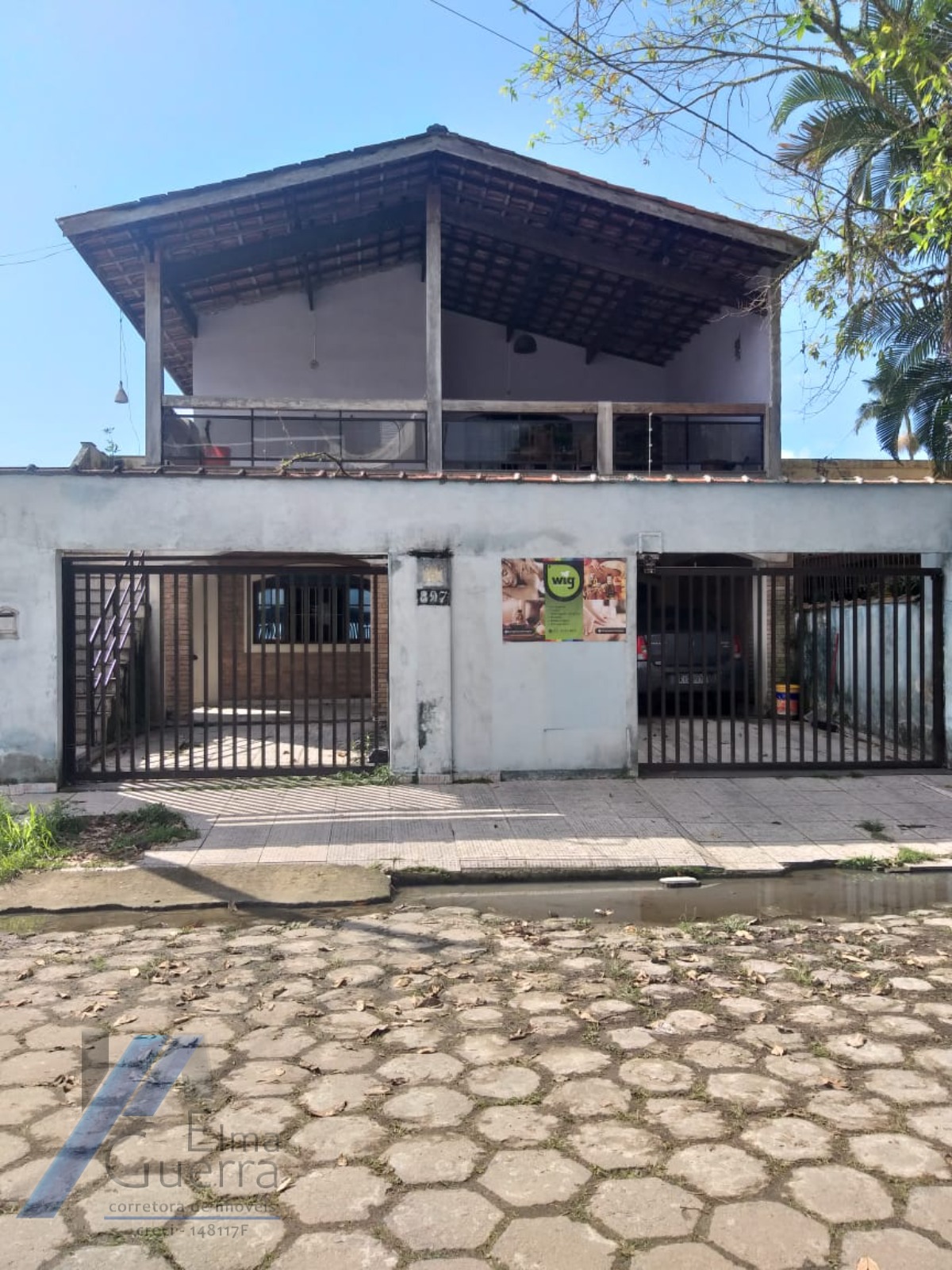 Ubatuba, Centro - Imovel com 02 casas mais edicula com terreno de 300 m2.