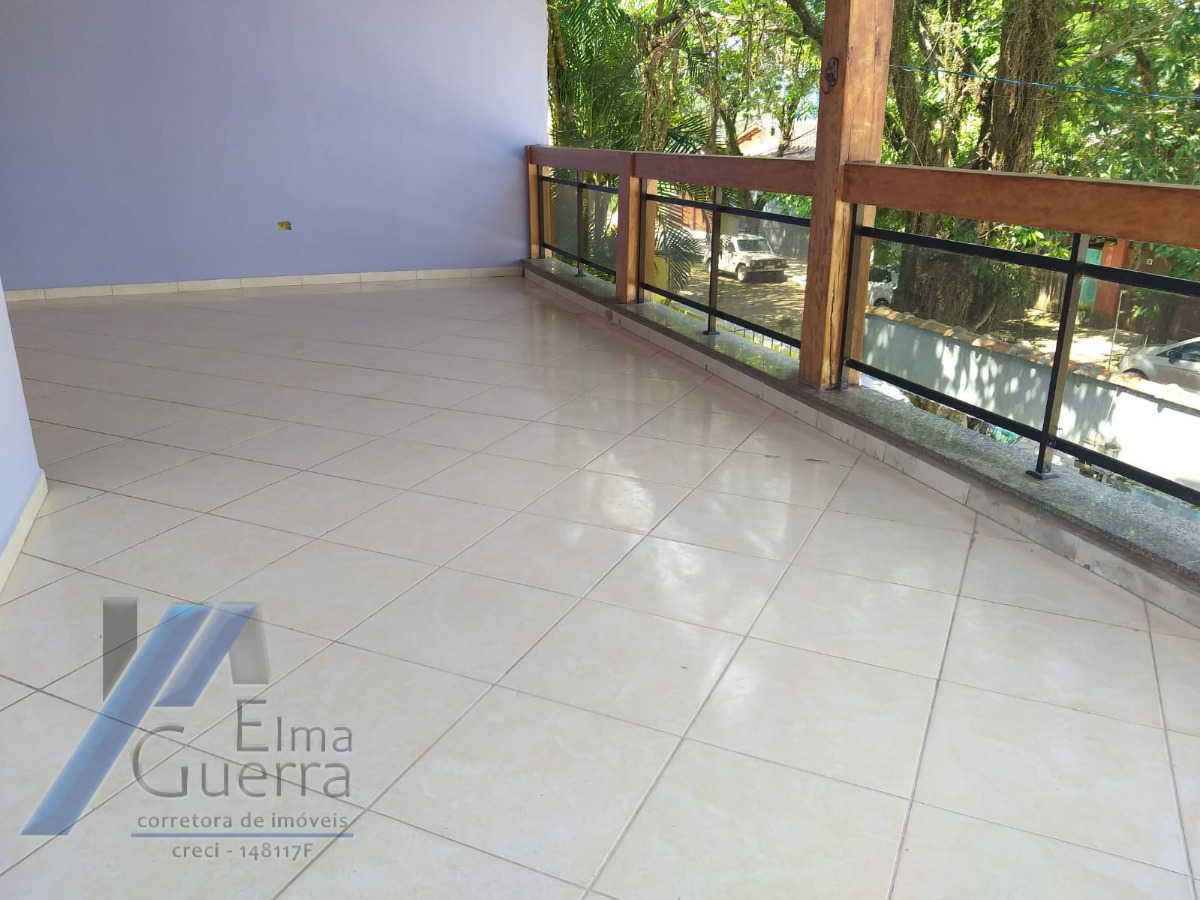 Ubatuba, Centro - Imovel com 02 casas mais edicula com terreno de 300 m2.