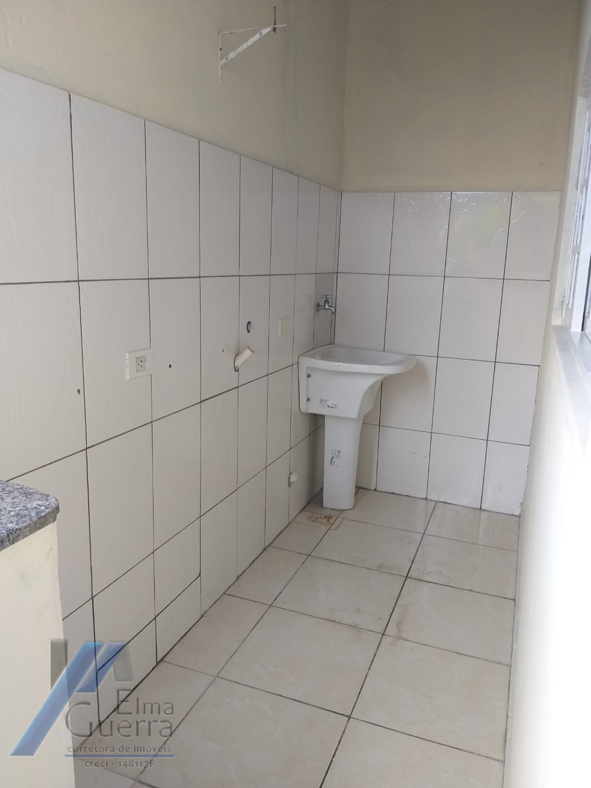 Ubatuba, Centro - Imovel com 02 casas mais edicula com terreno de 300 m2.