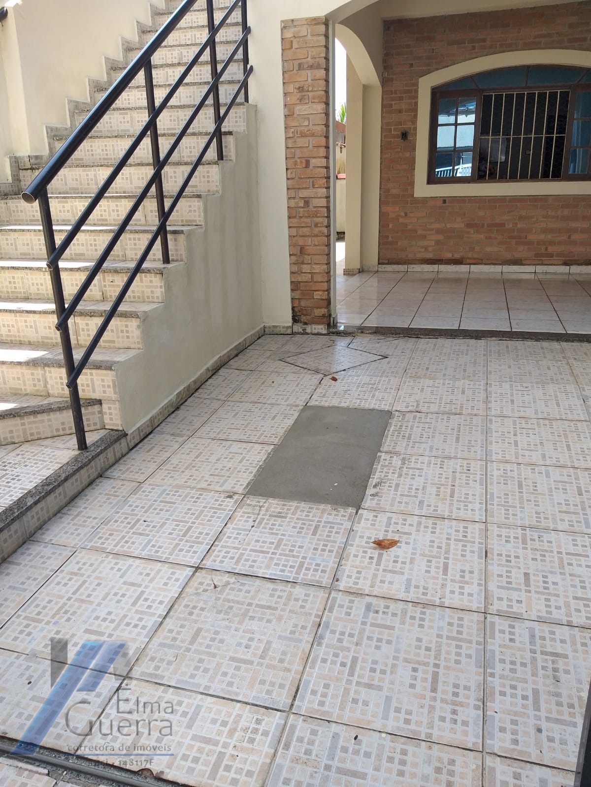 Ubatuba, Centro - Imovel com 02 casas mais edicula com terreno de 300 m2.