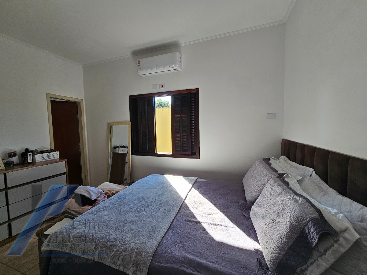 Casa, 3 quartos, 237 m² - Foto 30