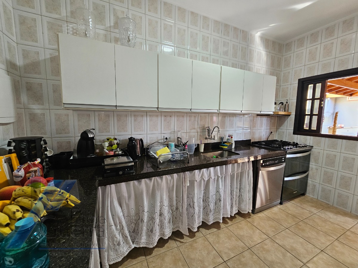 Casa, 3 quartos, 237 m² - Foto 33