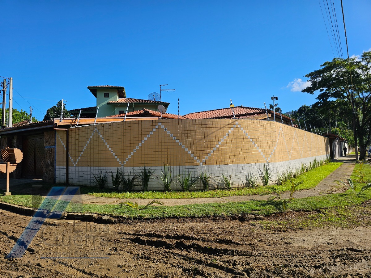 Casa, 3 quartos, 237 m² - Foto 2