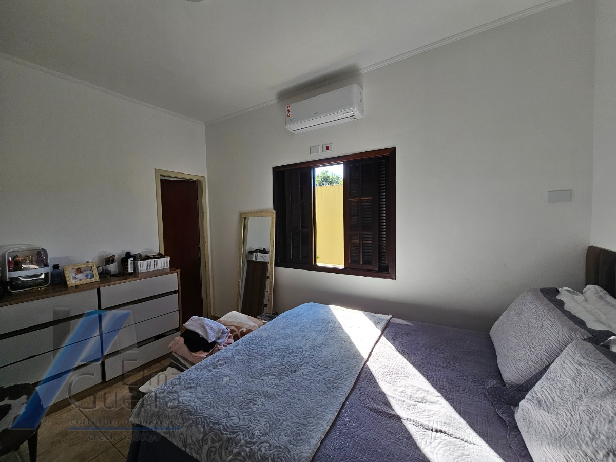 Casa, 3 quartos, 237 m² - Foto 38