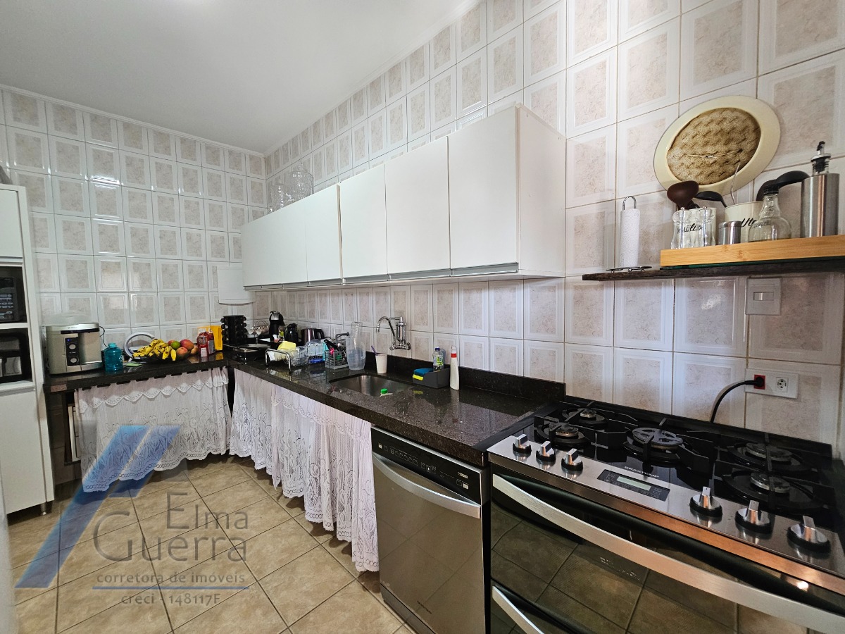 Casa, 3 quartos, 237 m² - Foto 31