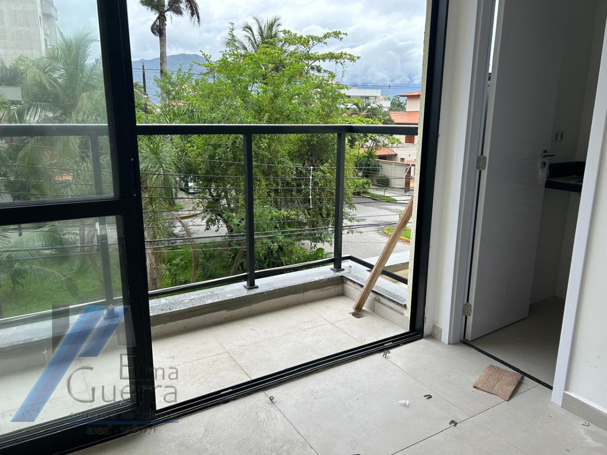 Ubatuba, Itaguá - Apto com 02 dormitórios sendo 01 suíte, em fase final de obra.