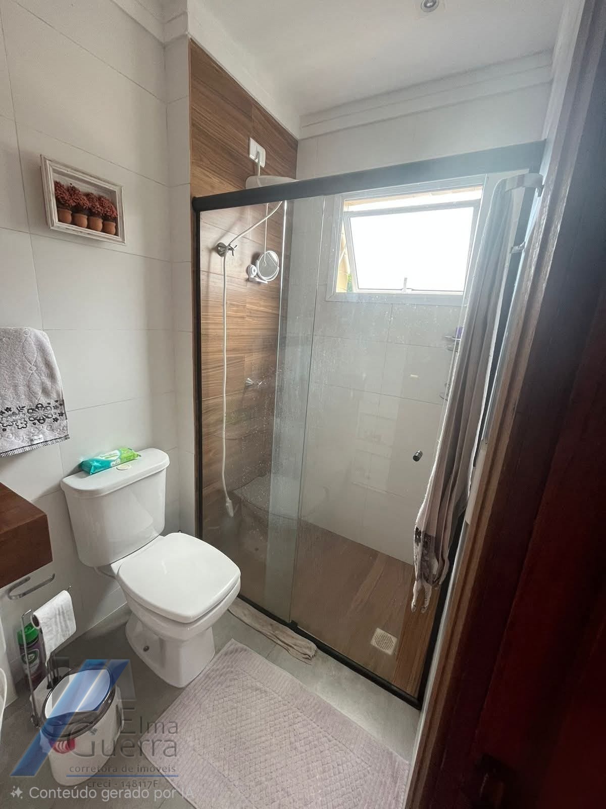 Ubatuba, Itagua - Apartamento de 02 dormitórios sendo 01 suíte e área de lazer.