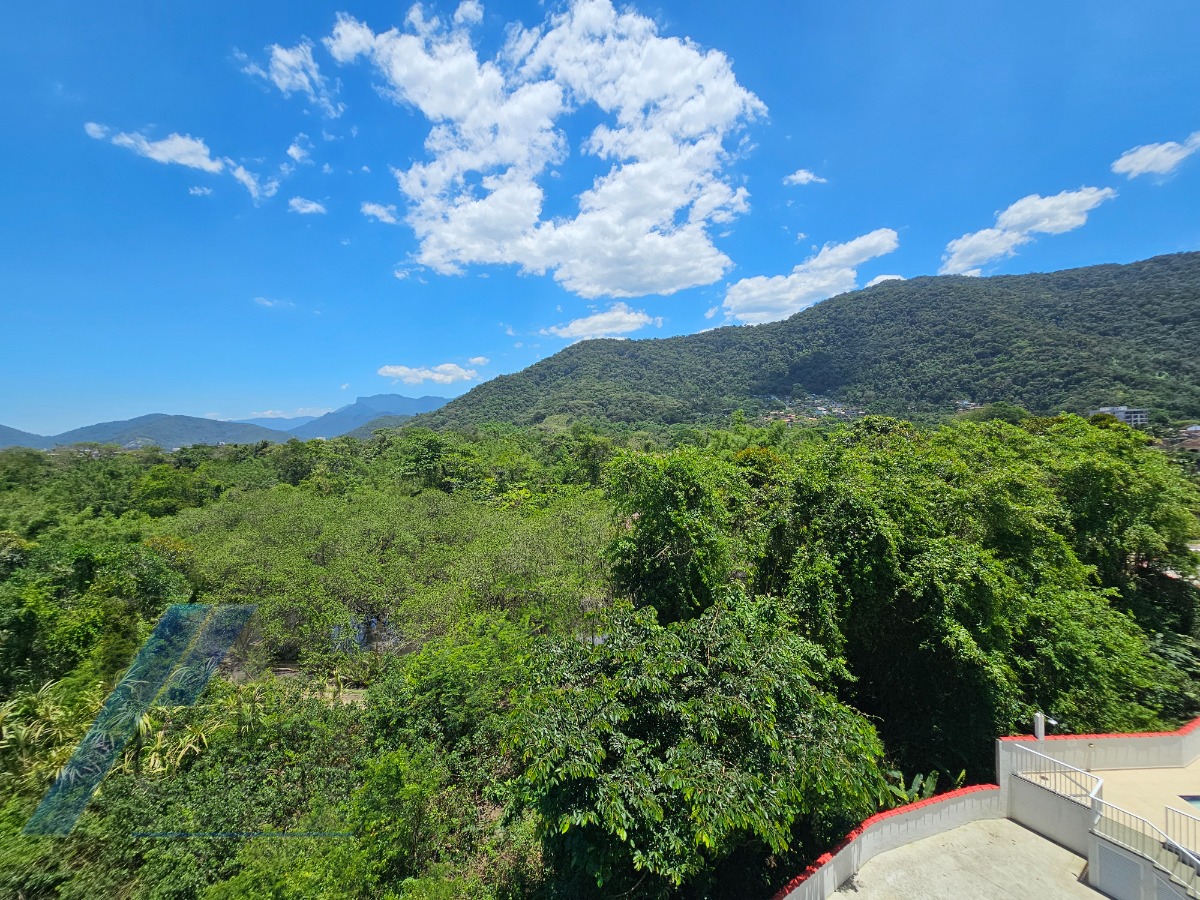 Ubatuba - Pereque açu - Apartamento com 02 dormitórios sendo 01 suíte e área de lazer.