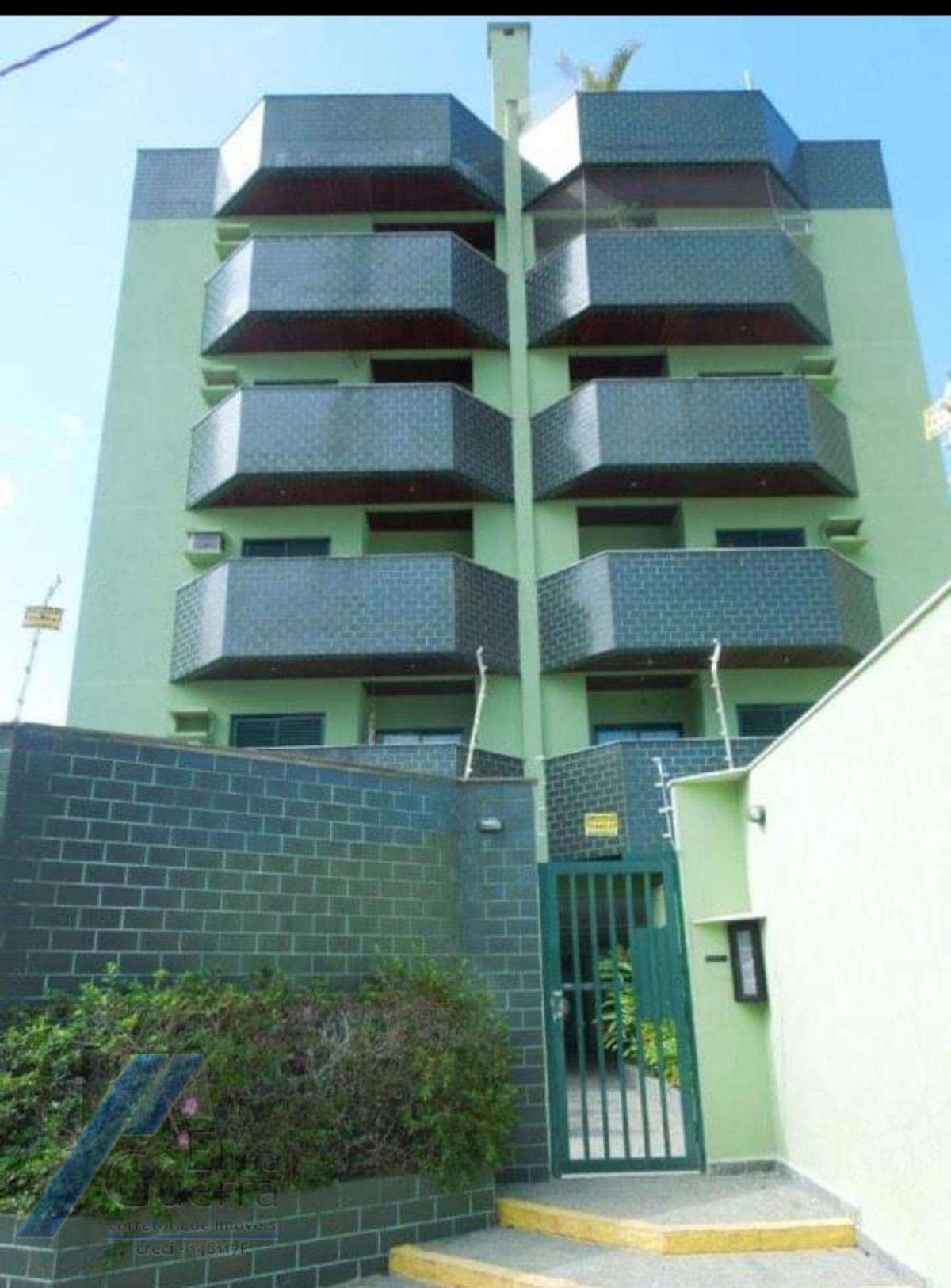 Ubatuba, Praia Grande - apartamento com 02 dormitórios sendo 01 suíte e área de lazer.