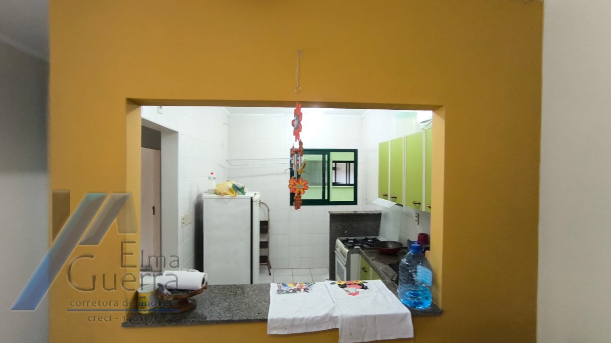 Ubatuba, Praia Grande - apartamento com 02 dormitórios sendo 01 suíte e área de lazer.
