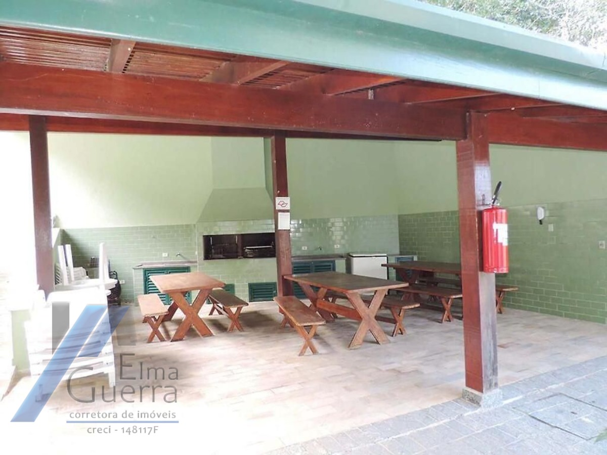 Ubatuba, Praia Grande - apartamento com 02 dormitórios sendo 01 suíte e área de lazer.