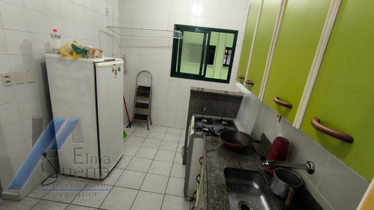 Ubatuba, Praia Grande - apartamento com 02 dormitórios sendo 01 suíte e área de lazer.