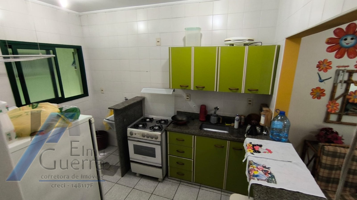 Ubatuba, Praia Grande - apartamento com 02 dormitórios sendo 01 suíte e área de lazer.