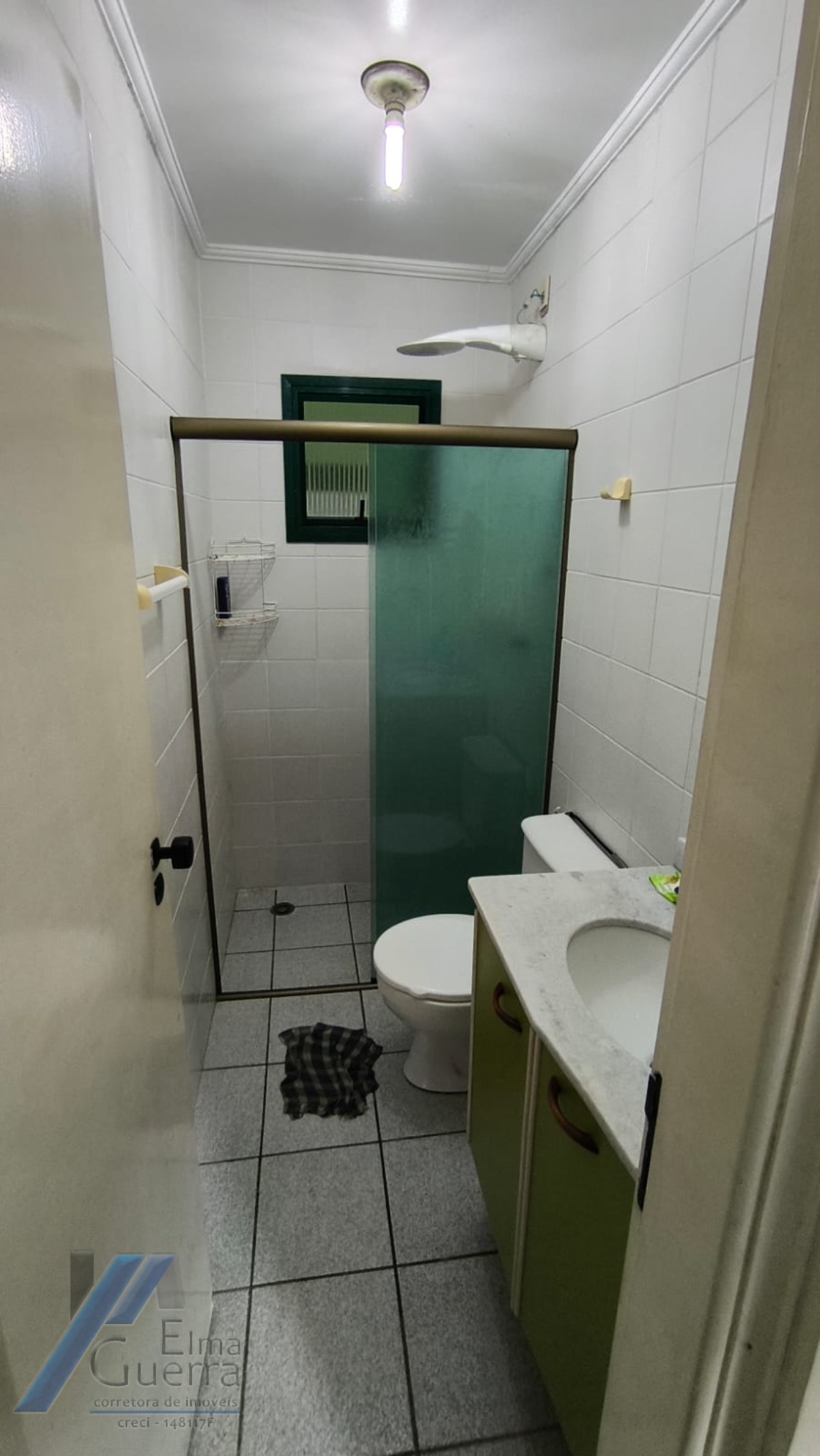 Ubatuba, Praia Grande - apartamento com 02 dormitórios sendo 01 suíte e área de lazer.