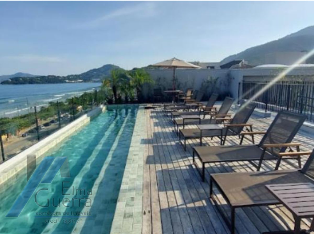 Ubatuba, Praia Grande - Apartamento com vista para o mar, com 02 dormitórios e área de lazer completa..