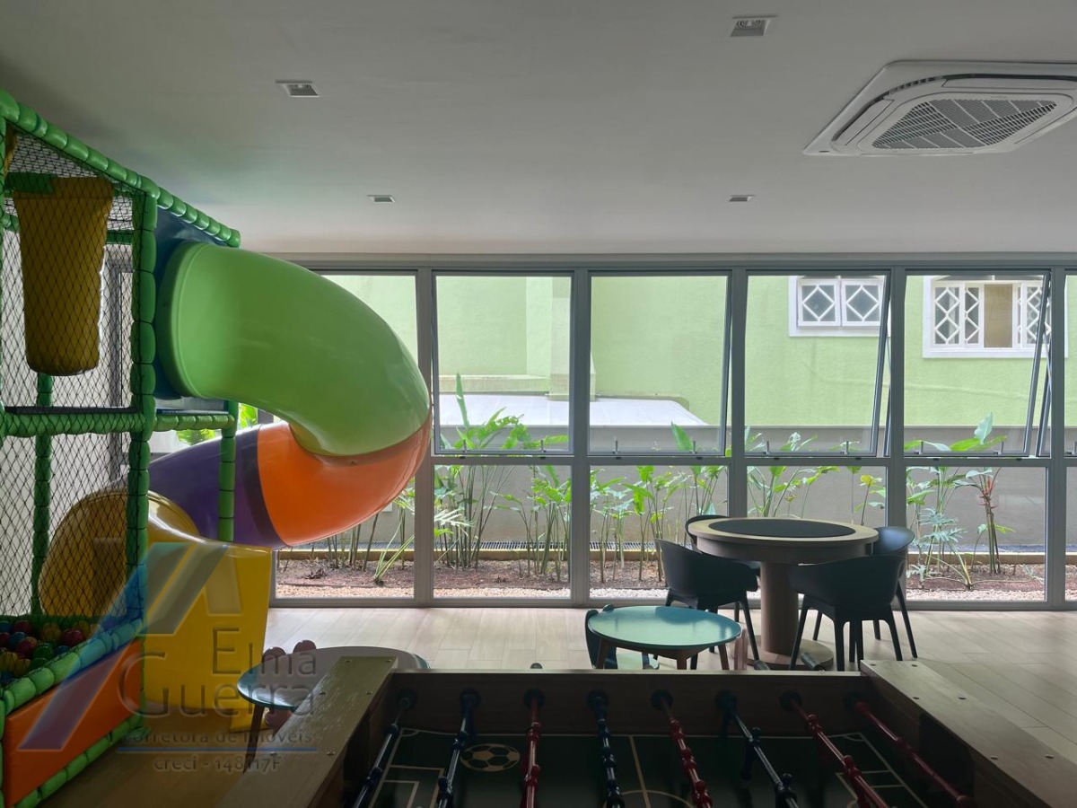 Ubatuba, Praia Grande - Apartamento com vista para o mar, com 02 dormitórios e área de lazer completa..
