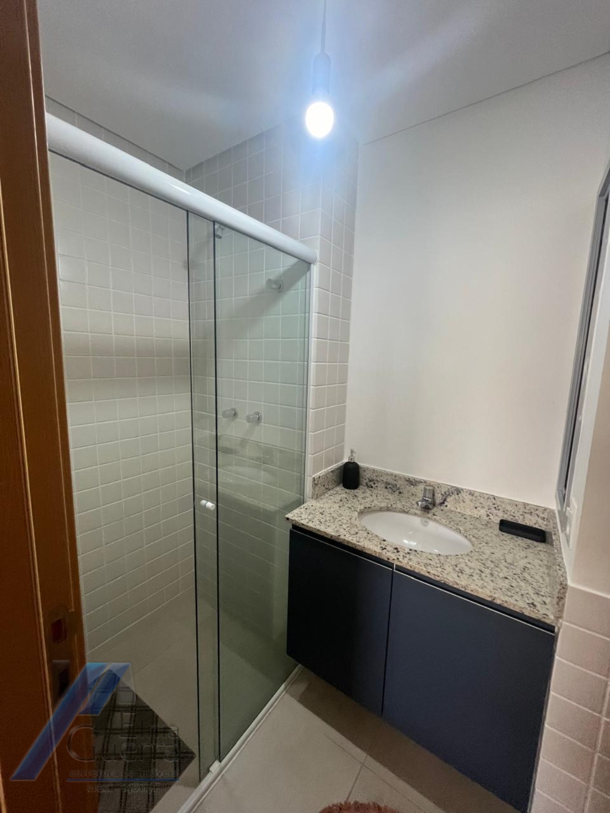 Ubatuba, Praia Grande - Apartamento com vista para o mar, com 02 dormitórios e área de lazer completa..