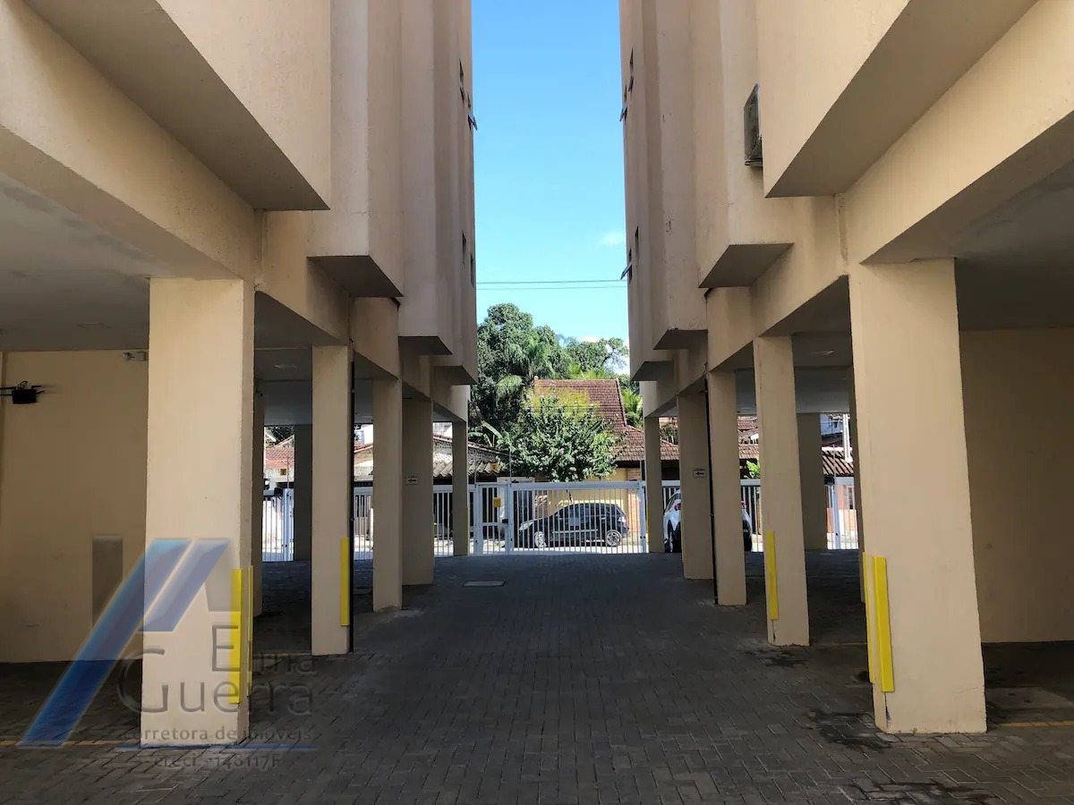 Ubatuba, Centro - Apartamento mobiliado com 02 dormitórios sendo 01 suíte e área de lazer.