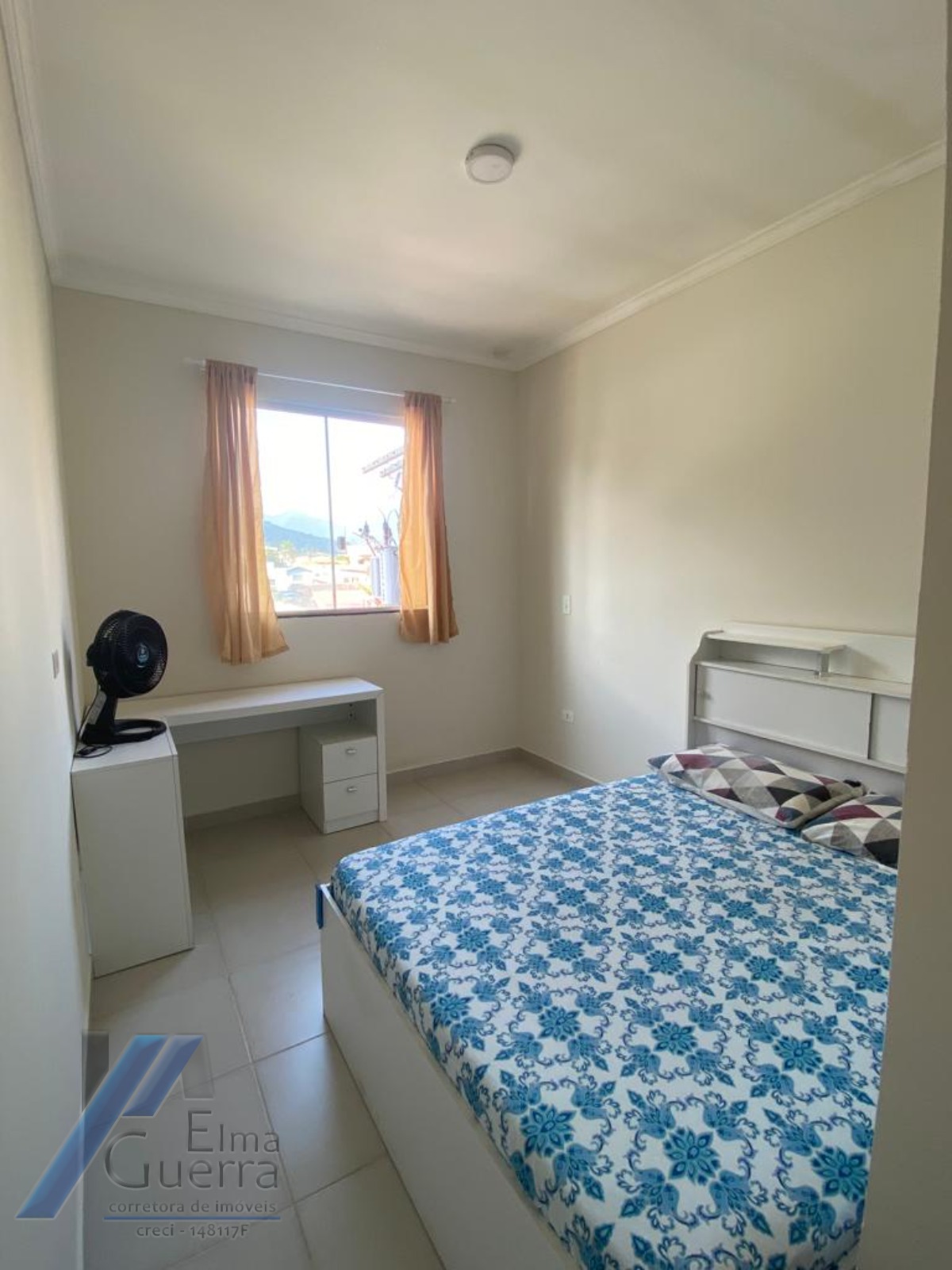Ubatuba, Centro - Apartamento de 02 dormitórios sendo 01 suíte e área de lazer.