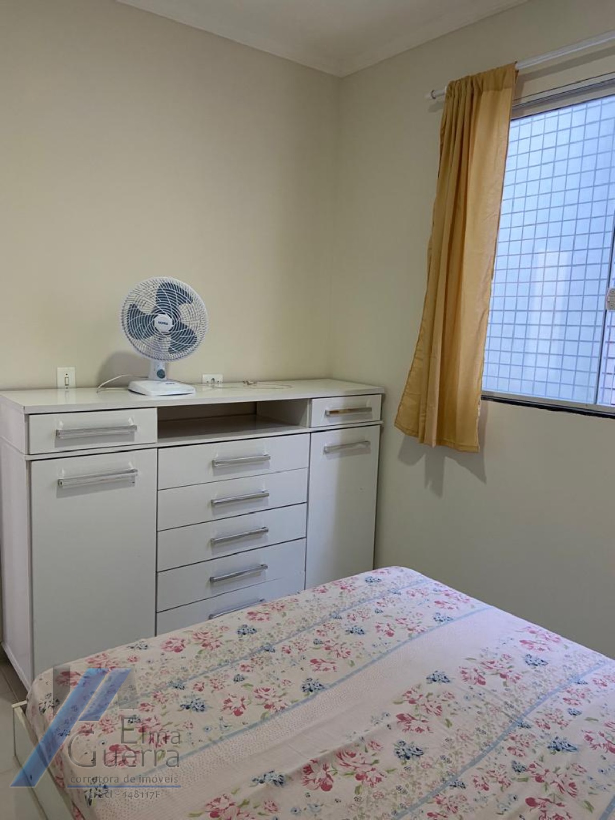 Ubatuba, Centro - Apartamento de 02 dormitórios sendo 01 suíte e área de lazer.