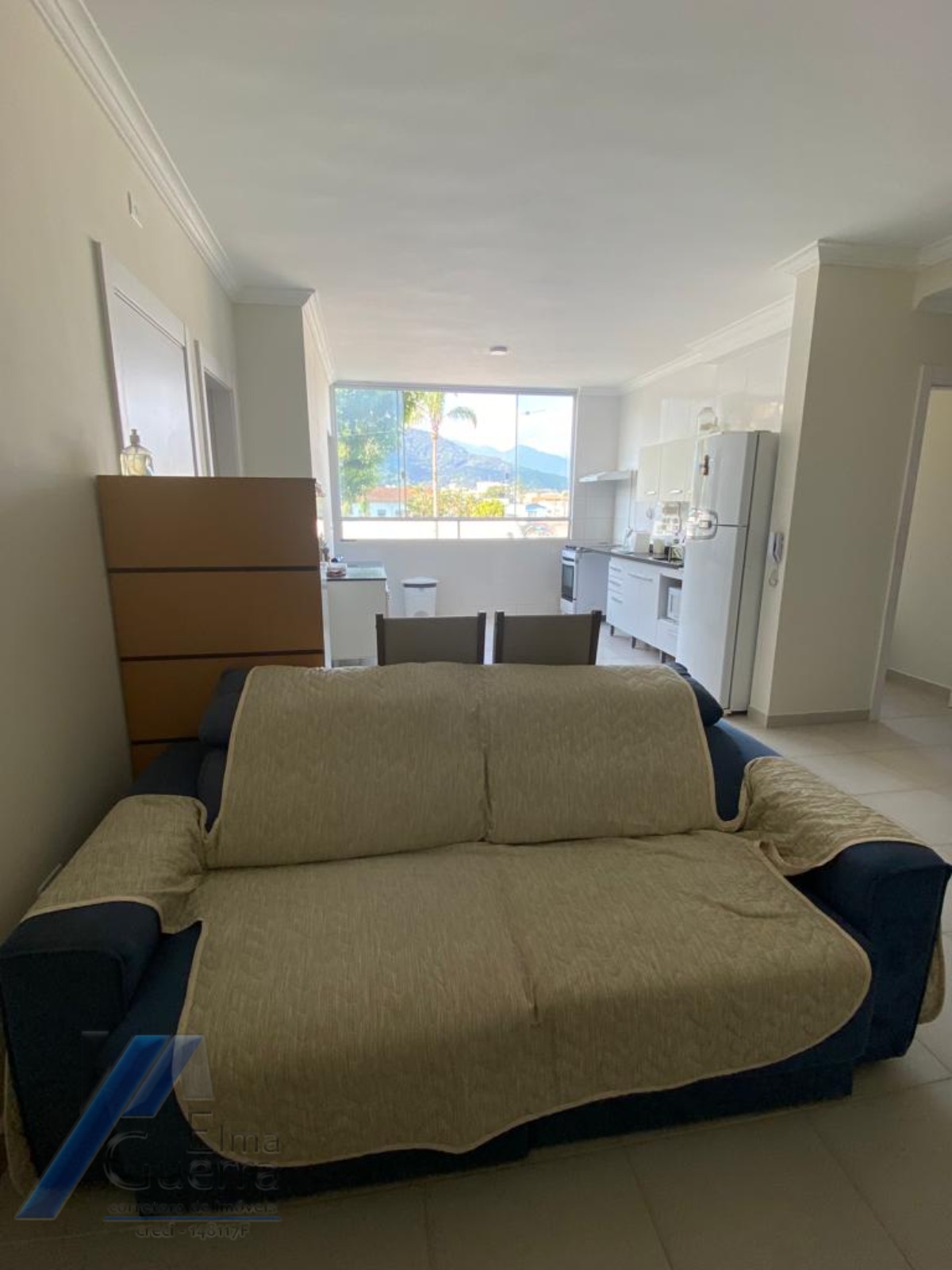 Ubatuba, Centro - Apartamento de 02 dormitórios sendo 01 suíte e área de lazer.