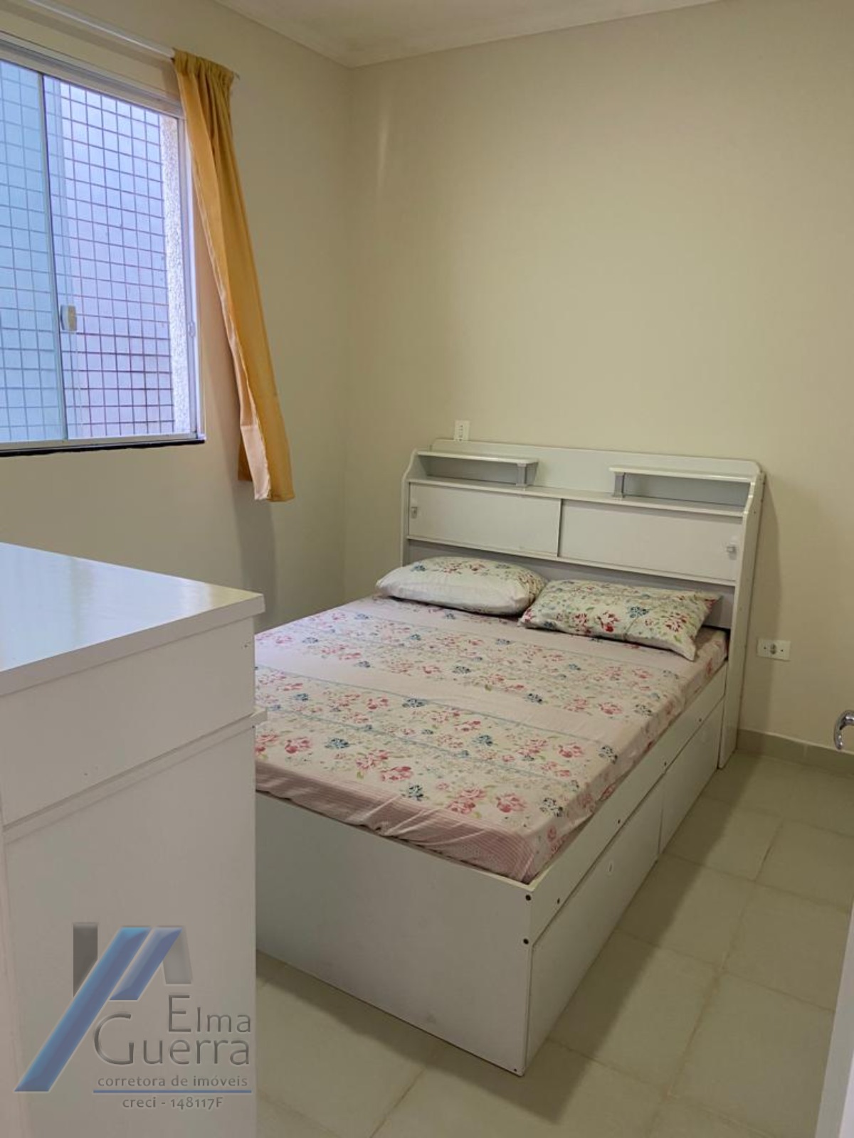 Ubatuba, Centro - Apartamento de 02 dormitórios sendo 01 suíte e área de lazer.