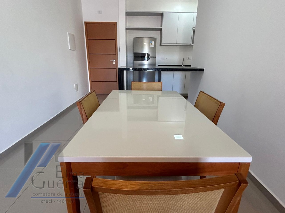 Ubatuba, centro, Apartamento com 02 dormitórios sendo 01 suíte com área de lazer.
