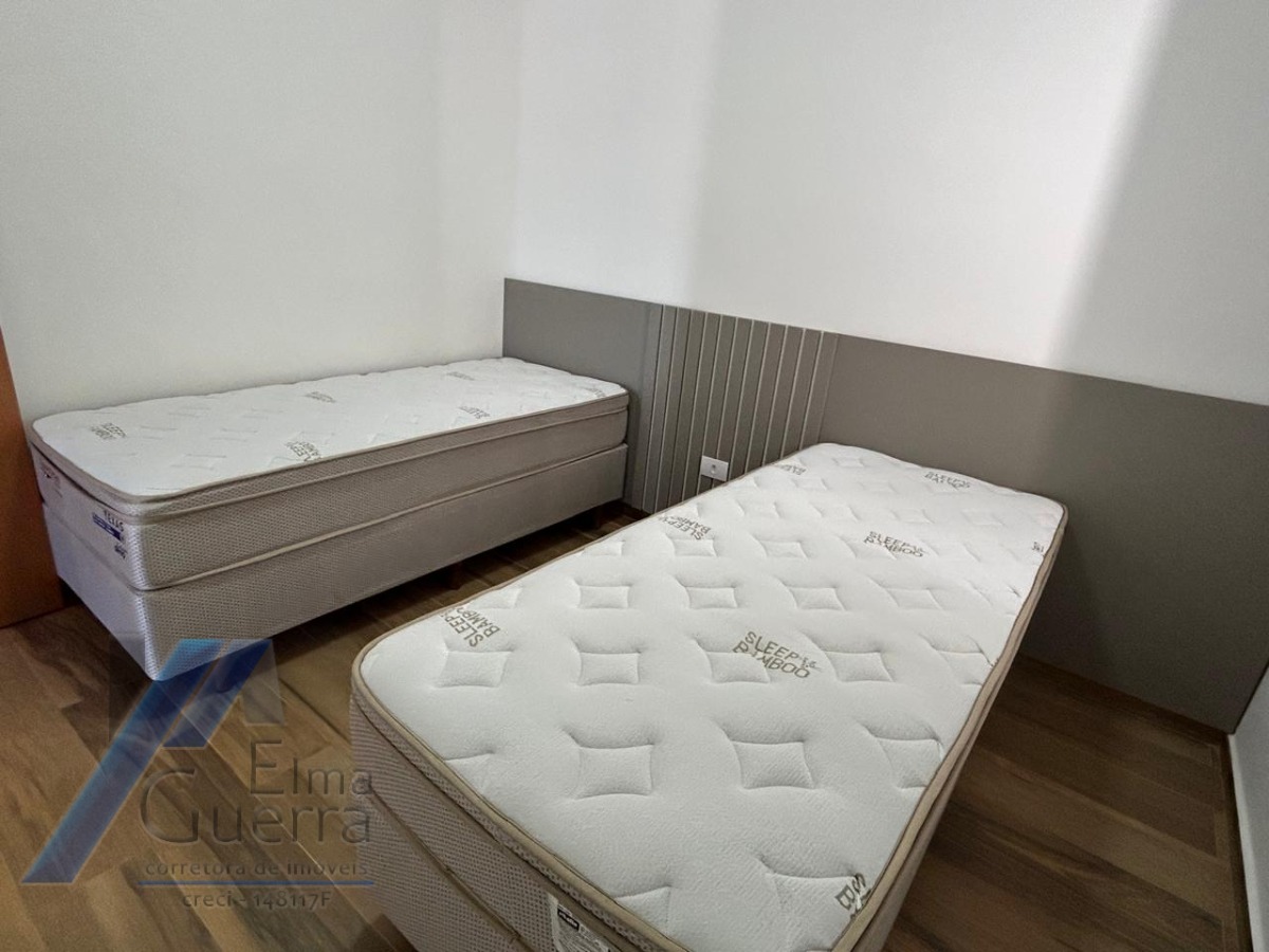 Ubatuba, centro, Apartamento com 02 dormitórios sendo 01 suíte com área de lazer.