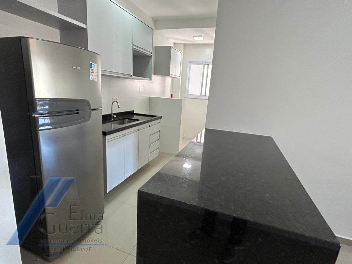 Ubatuba, centro, Apartamento com 02 dormitórios sendo 01 suíte com área de lazer.