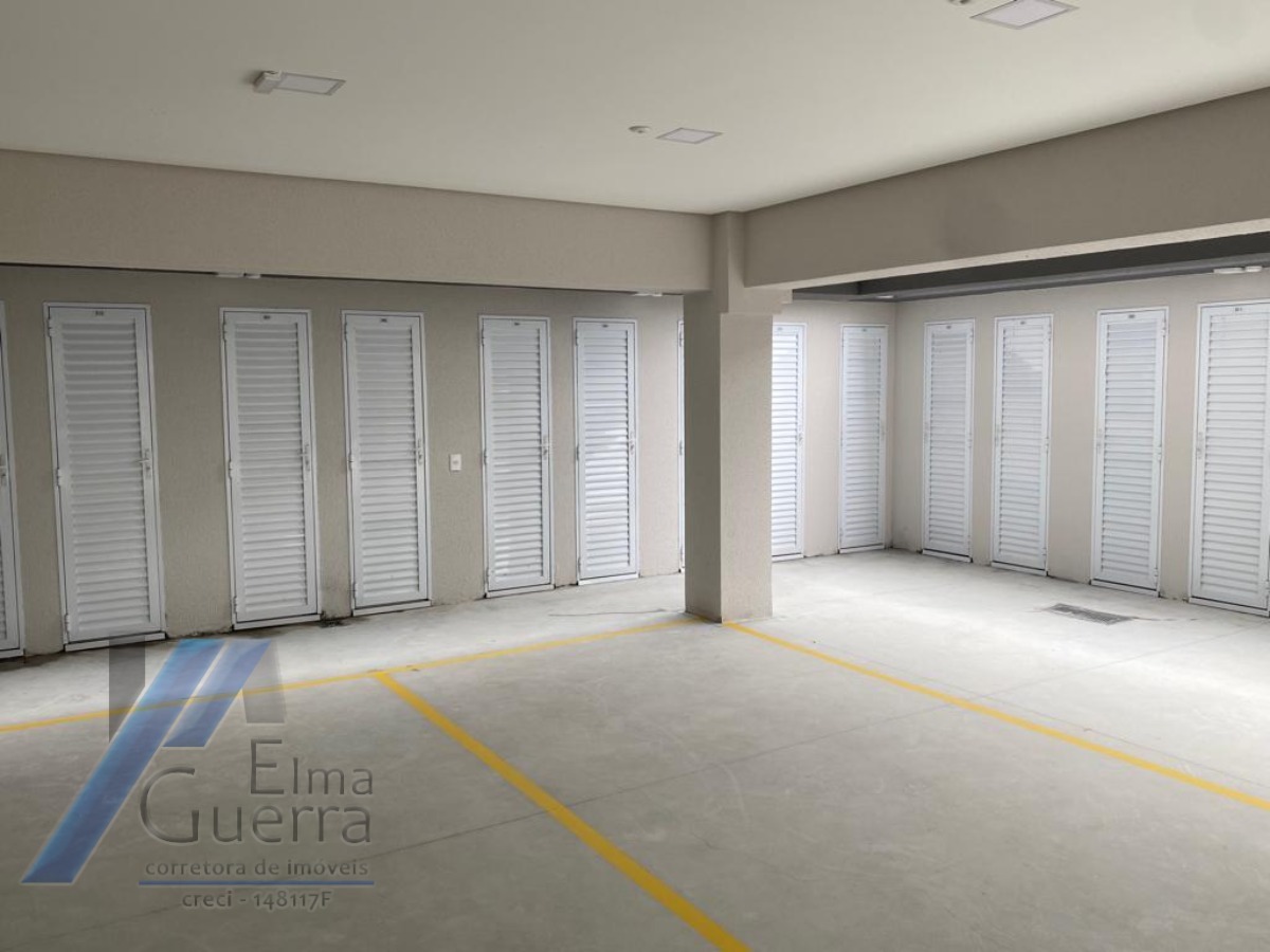 Ubatuba, centro, Apartamento com 02 dormitórios sendo 01 suíte com área de lazer.