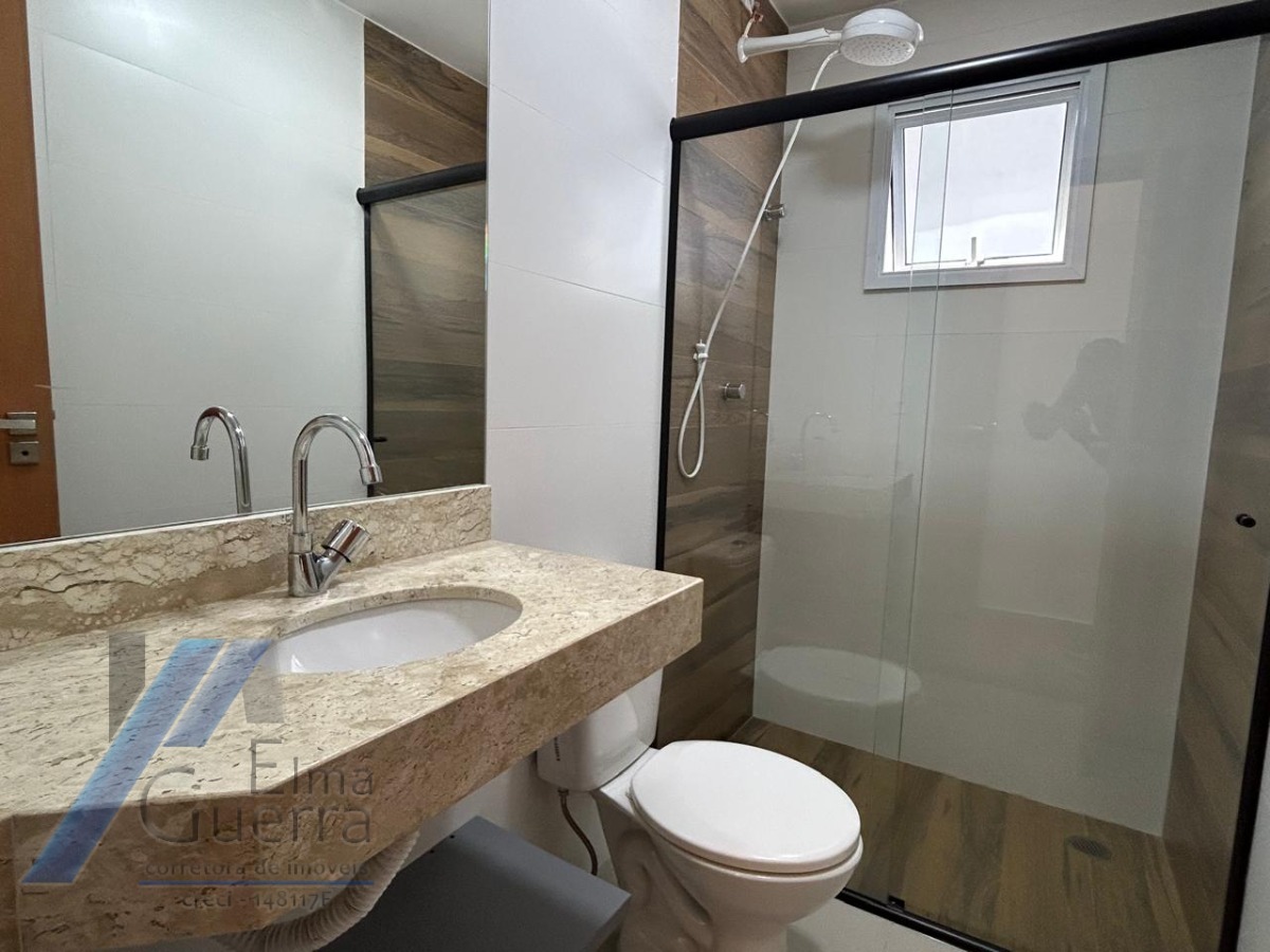 Ubatuba, centro, Apartamento com 02 dormitórios sendo 01 suíte com área de lazer.