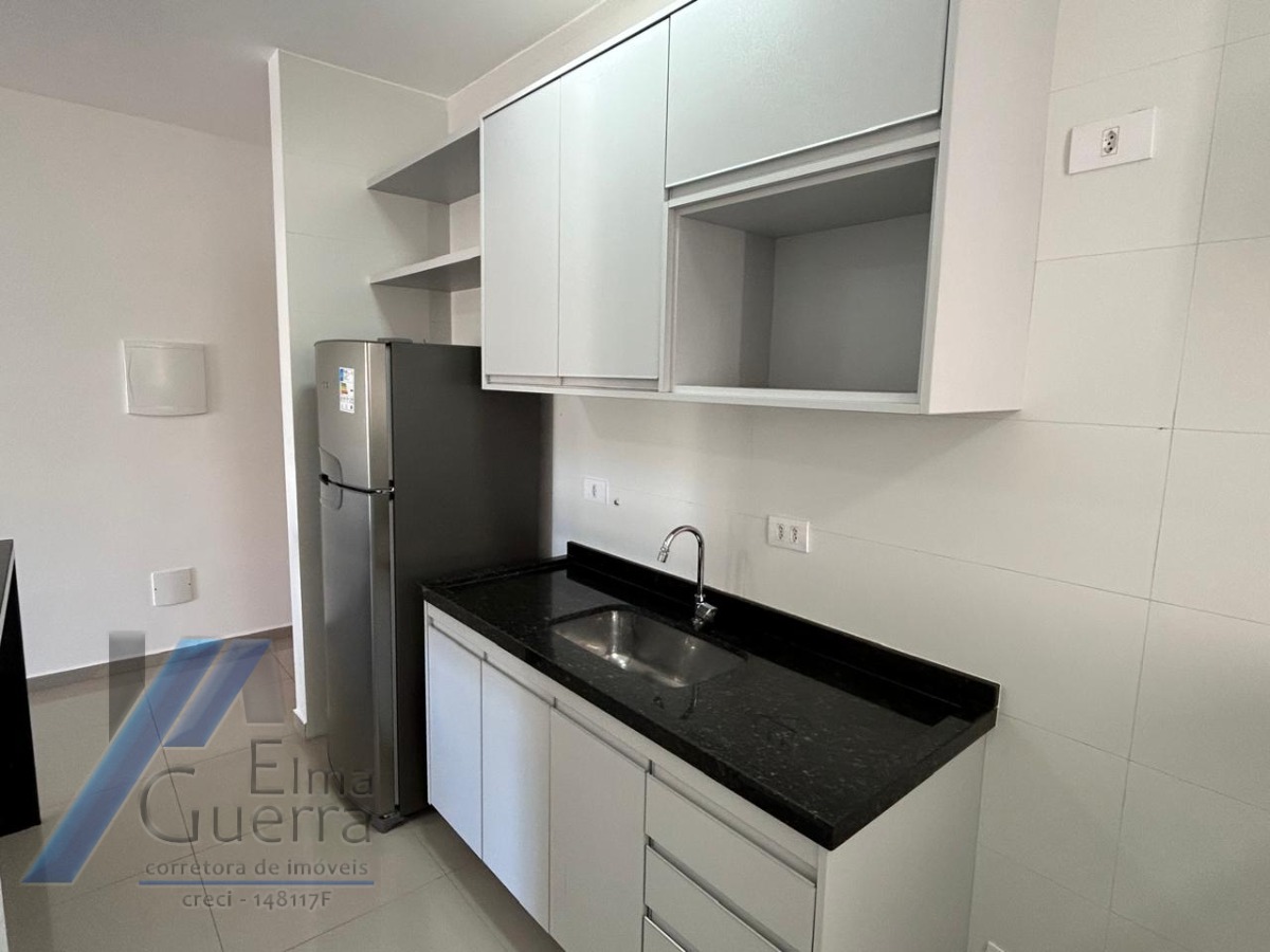 Ubatuba, centro, Apartamento com 02 dormitórios sendo 01 suíte com área de lazer.