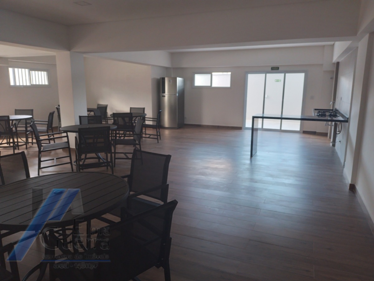Ubatuba, centro, Apartamento com 02 dormitórios sendo 01 suíte com área de lazer.