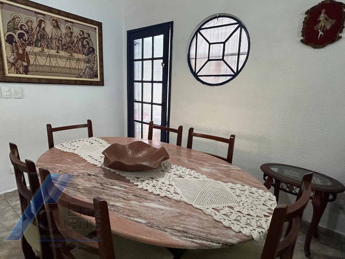 Ubatuba, Pereque Açu - Casa com 03 dormitórios sendo 01 suíte e área de lazer.