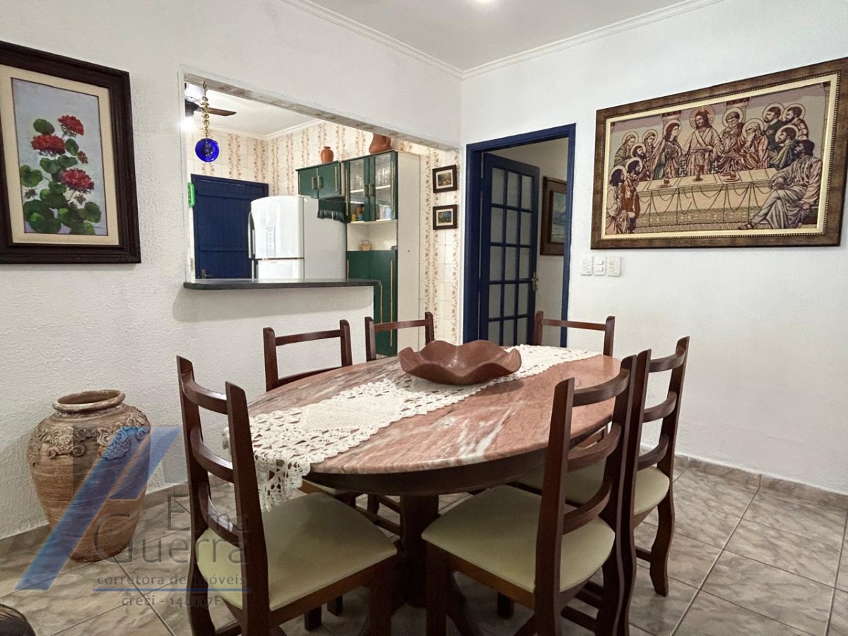 Ubatuba, Pereque Açu - Casa com 03 dormitórios sendo 01 suíte e área de lazer.