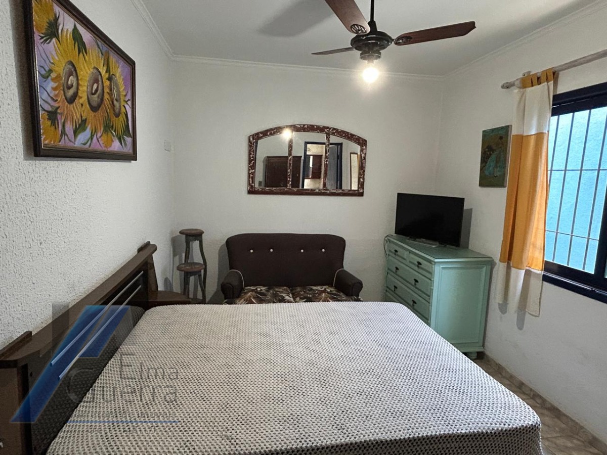 Ubatuba, Pereque Açu - Casa com 03 dormitórios sendo 01 suíte e área de lazer.