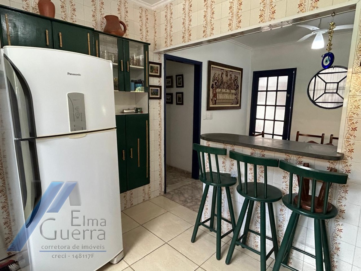 Ubatuba, Pereque Açu - Casa com 03 dormitórios sendo 01 suíte e área de lazer.
