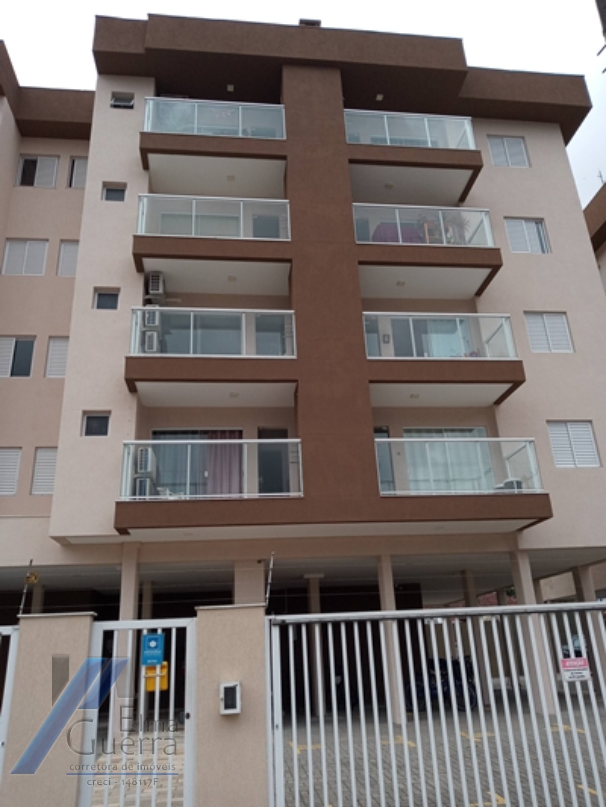 Ubatuba, Pereque-Açu - Apartamento bem localizado, 75m2 útil, 02 Dormitórios sendo 01 suíte e área de lazer.
