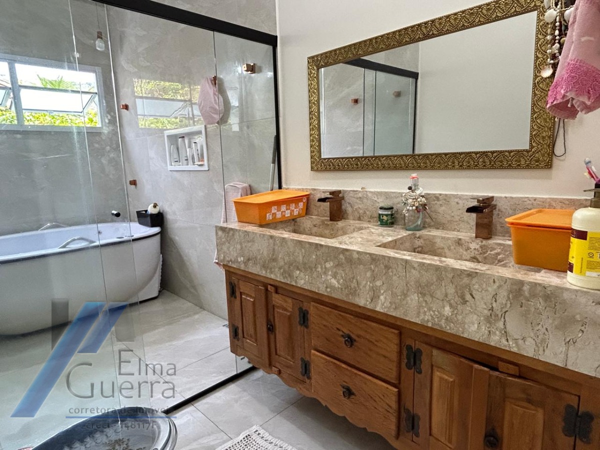 Casa, 4 quartos, 302 m² - Foto 38