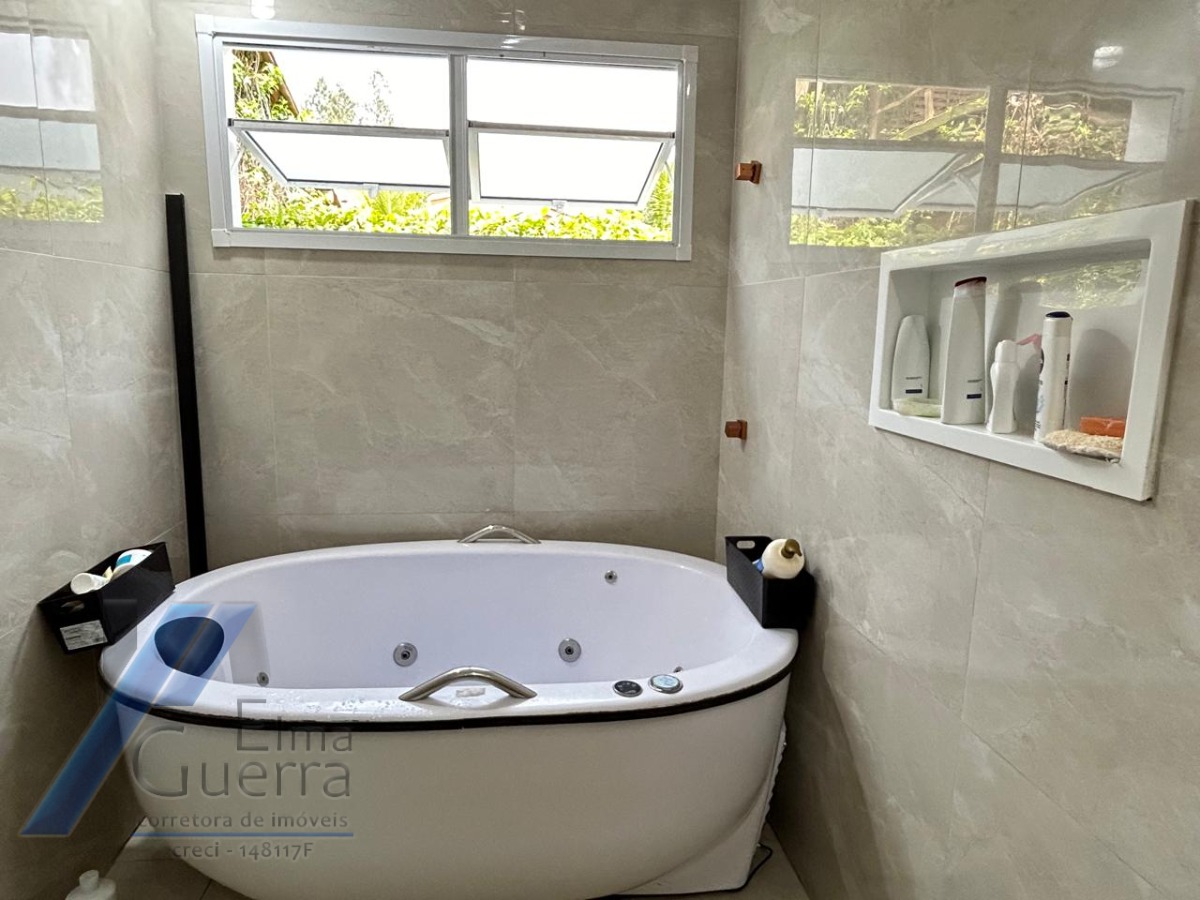 Casa, 4 quartos, 302 m² - Foto 37