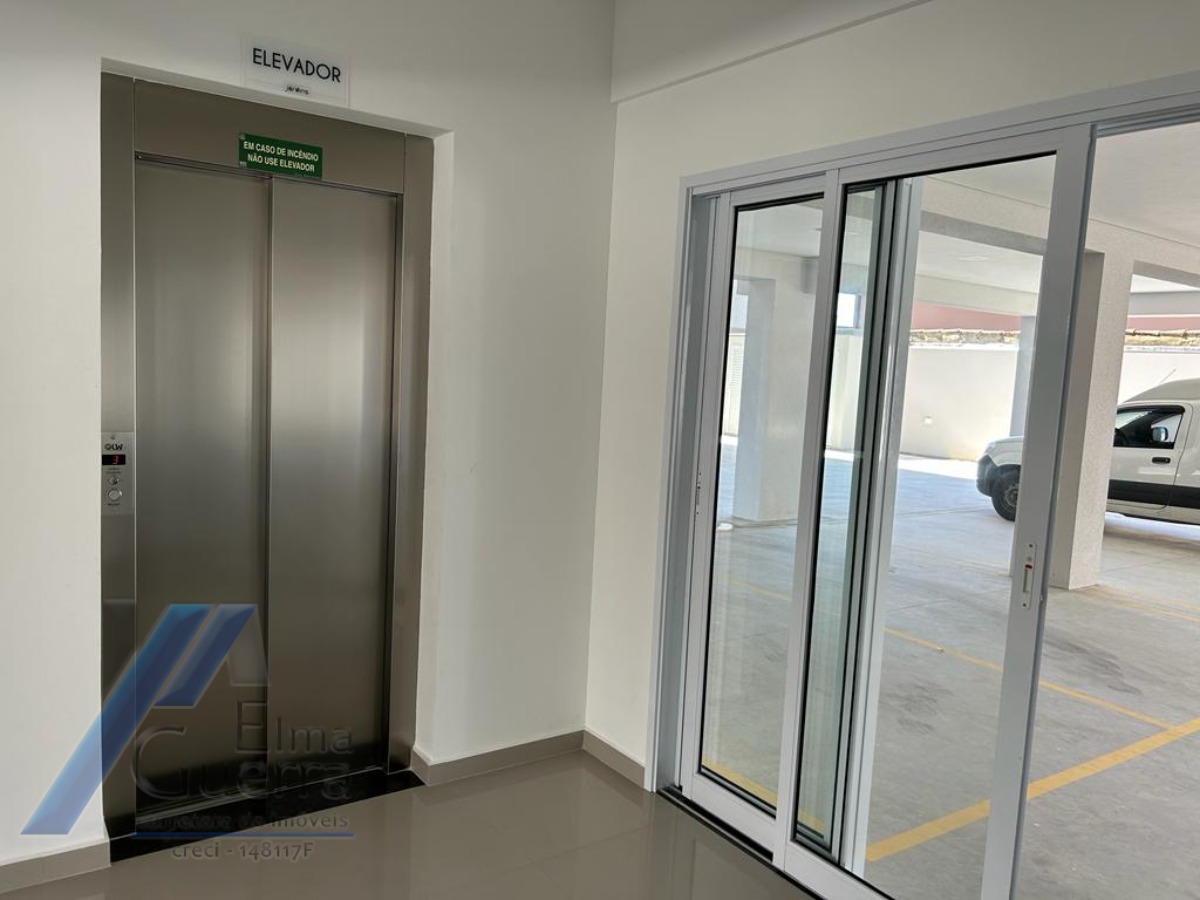 Ubatuba, centro, Apartamento mobiliado com 02 dormitórios sendo 01 suíte com área de lazer.