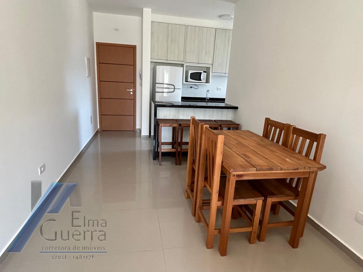 Ubatuba, centro, Apartamento mobiliado com 02 dormitórios sendo 01 suíte com área de lazer.