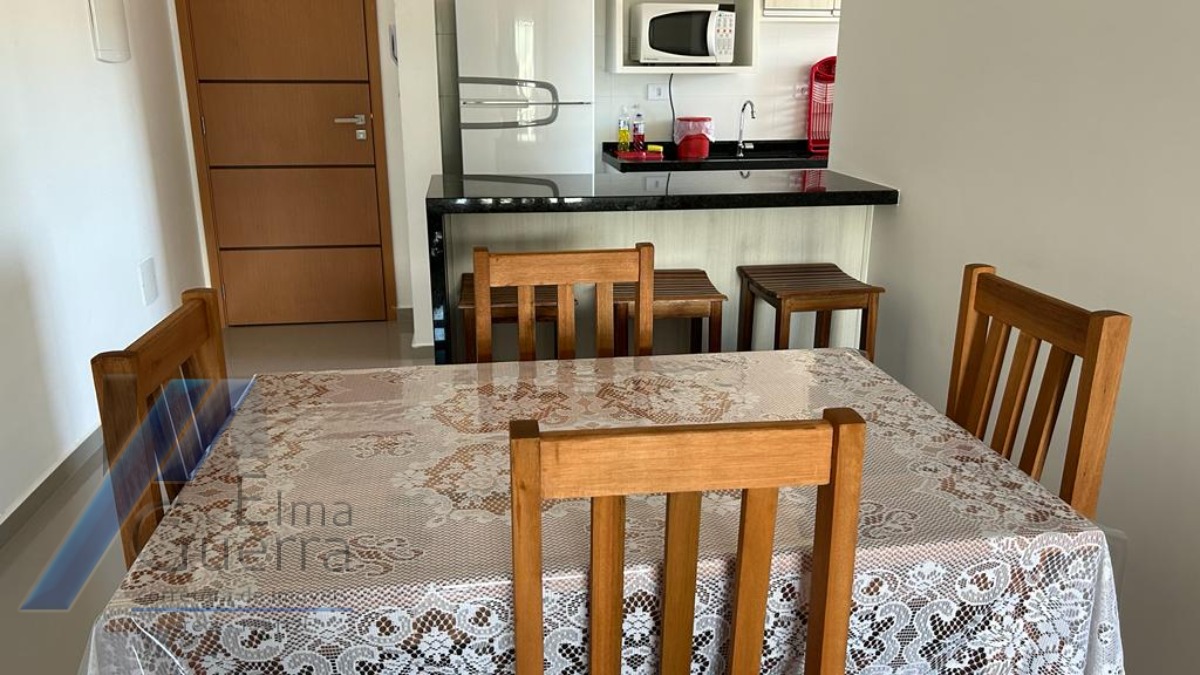 Ubatuba, centro, Apartamento mobiliado com 02 dormitórios sendo 01 suíte com área de lazer.