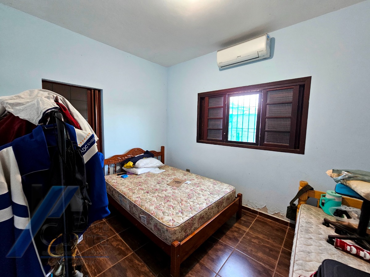 Ubatuba, Cento - Casa com 02 dormitórios sendo 01 suíte, terreno de 298 m2.