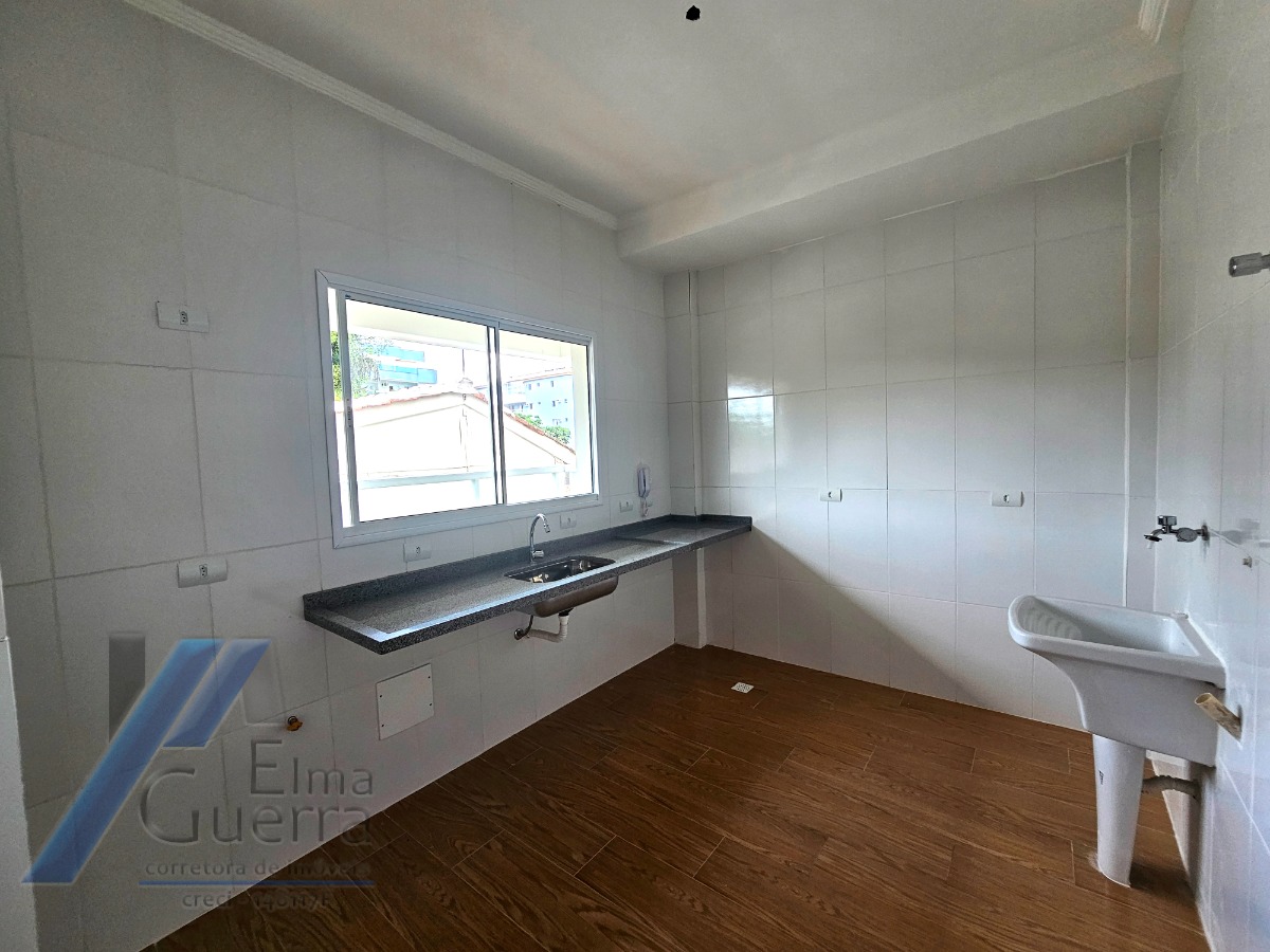 Ubatuba, Itaguá - Apartamento novo segundo andar andar com 02 dormitórios sendo 01 suíte, bem localizado com área de lazer.