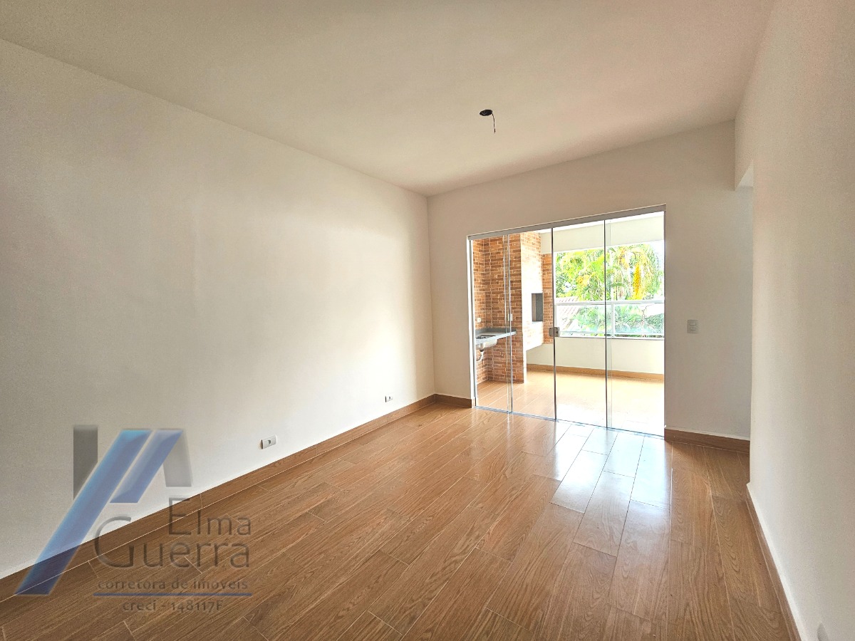 Ubatuba, Itaguá - Apartamento novo segundo andar andar com 02 dormitórios sendo 01 suíte, bem localizado com área de lazer.