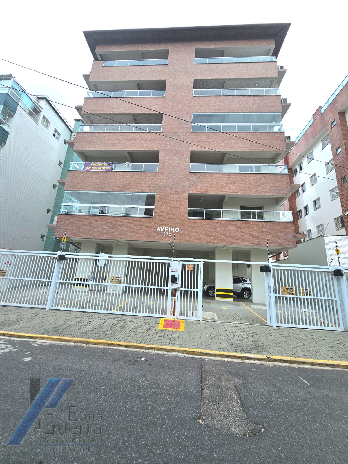 Ubatuba, Itaguá - Apartamento novo segundo andar andar com 02 dormitórios sendo 01 suíte, bem localizado com área de lazer.