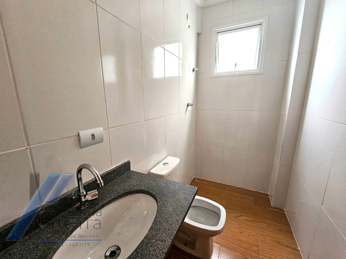Ubatuba, Itaguá - Apartamento novo segundo andar andar com 02 dormitórios sendo 01 suíte, bem localizado com área de lazer.