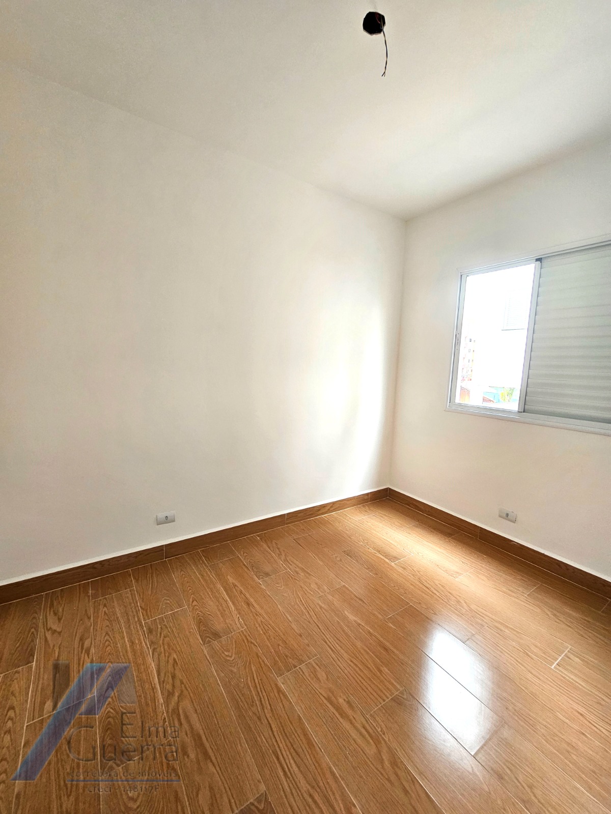Ubatuba, Itaguá - Apartamento novo segundo andar andar com 02 dormitórios sendo 01 suíte, bem localizado com área de lazer.