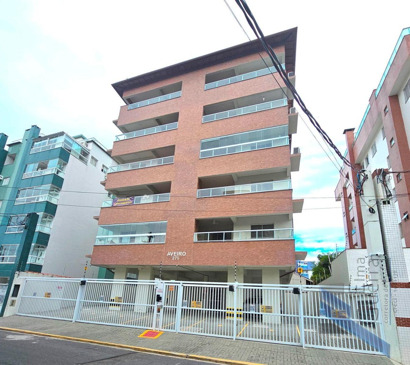 Ubatuba, Itaguá - Apartamento novo segundo andar andar com 02 dormitórios sendo 01 suíte, bem localizado com área de lazer.